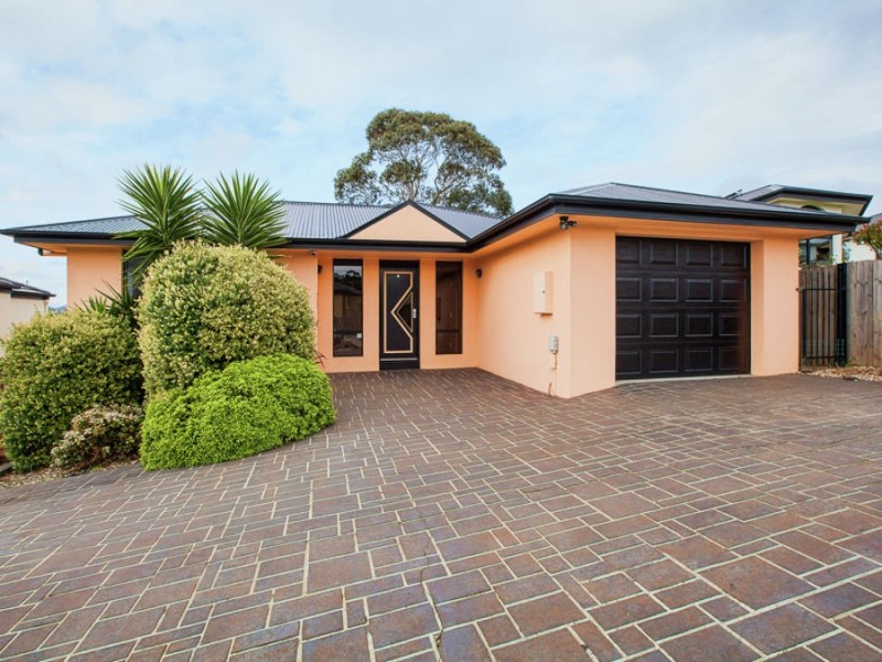9 Paige Court, Warrane TAS 7018