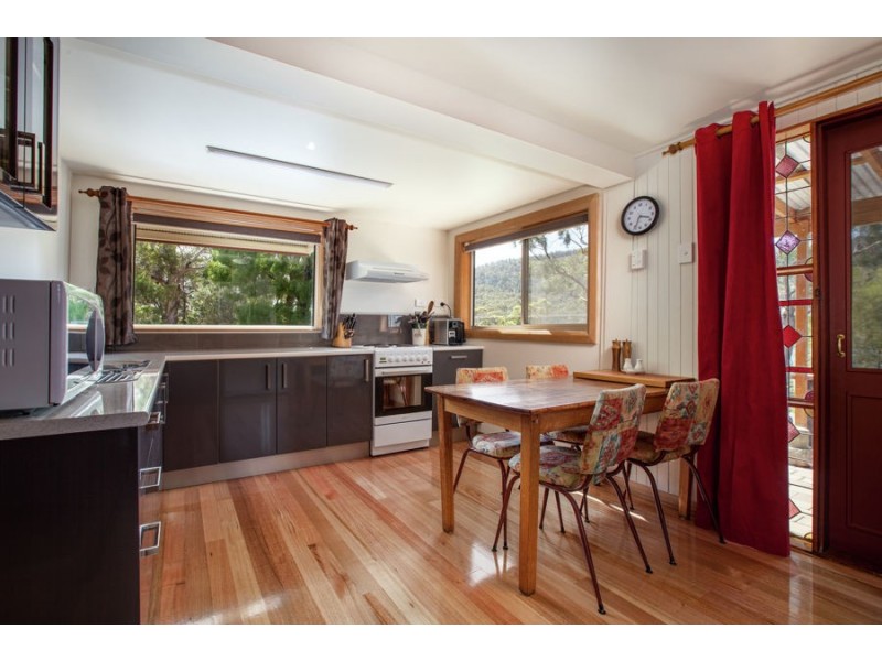5287 Arthur Highway, Eaglehawk Neck TAS 7179