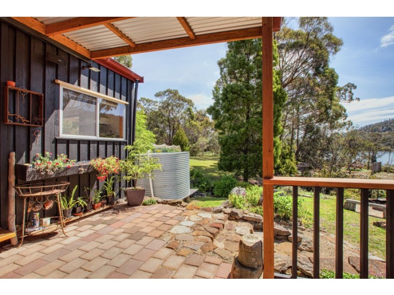 5287 Arthur Highway, Eaglehawk Neck TAS 7179
