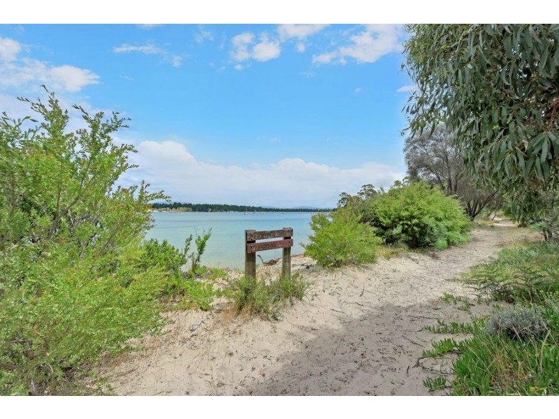 235 Lewisham Scenic Drive, Lewisham TAS 7173