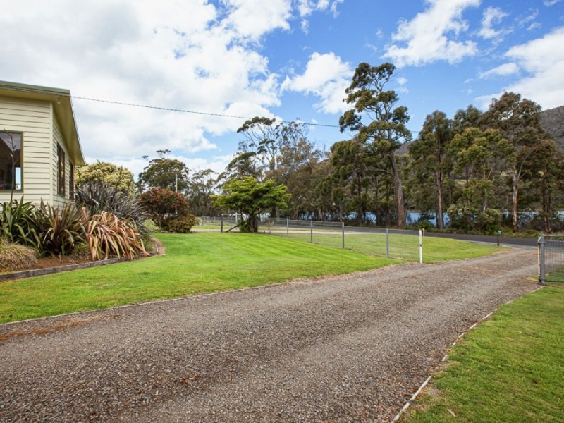 122 Old Jetty Road, Eaglehawk Neck TAS 7179