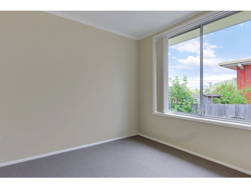 16 Calvert Street, Rokeby TAS 7019