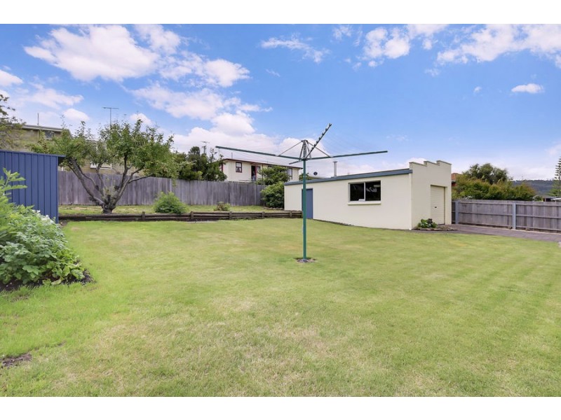 16 Calvert Street, Rokeby TAS 7019