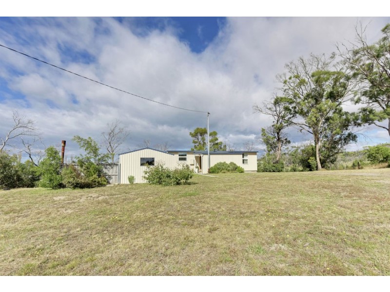 11 Clark Street, Dunalley TAS 7177