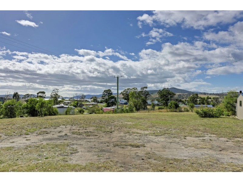 11 Clark Street, Dunalley TAS 7177