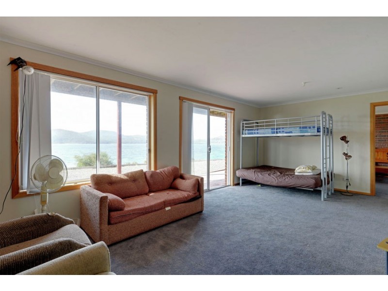 570 White Beach Road, White Beach TAS 7184