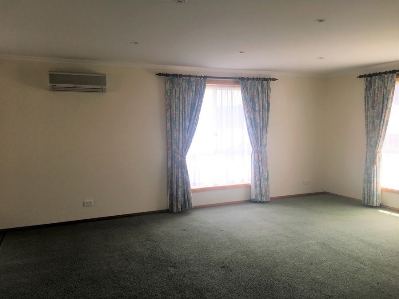 9 Antonio Court, Kingston TAS 7050