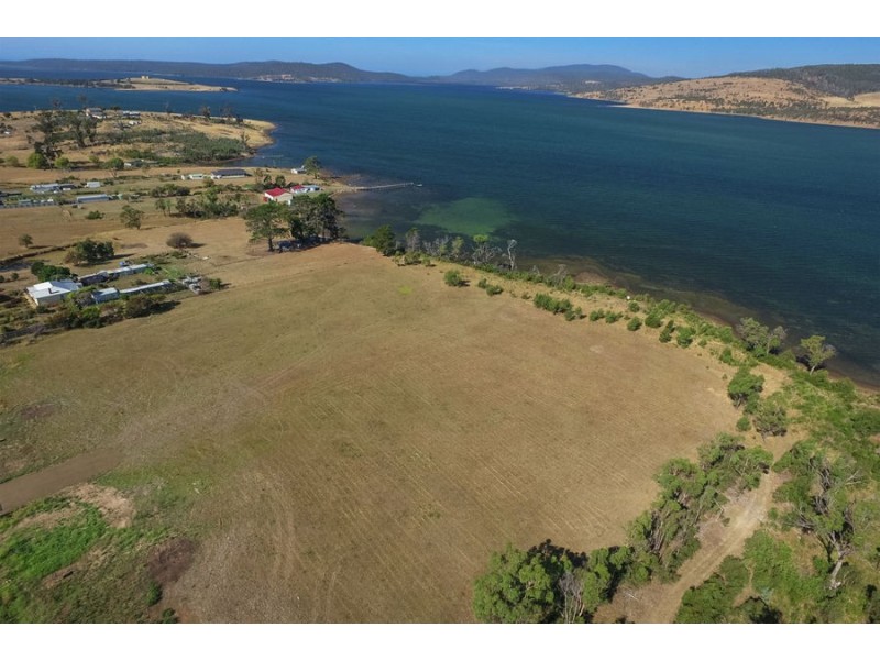 49-67 Arthur Highway, Dunalley TAS 7177