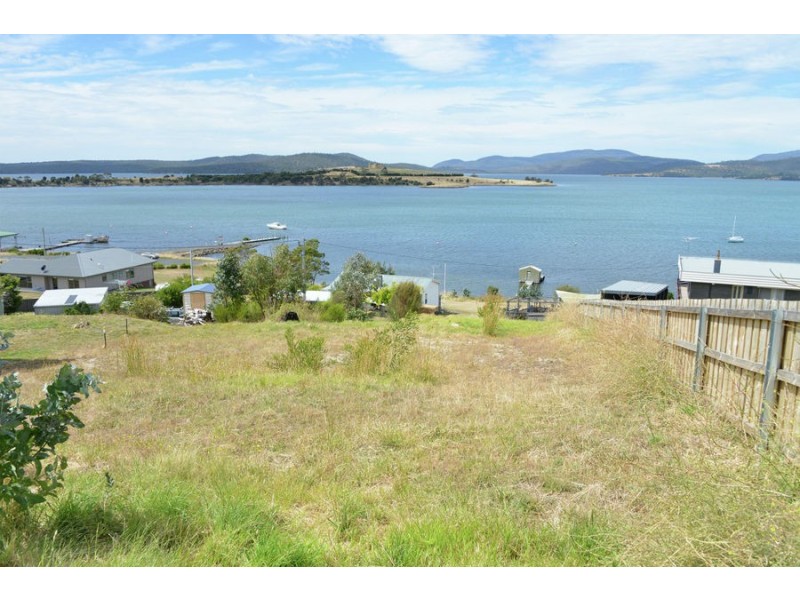 48 Bay Road, Boomer Bay TAS 7177