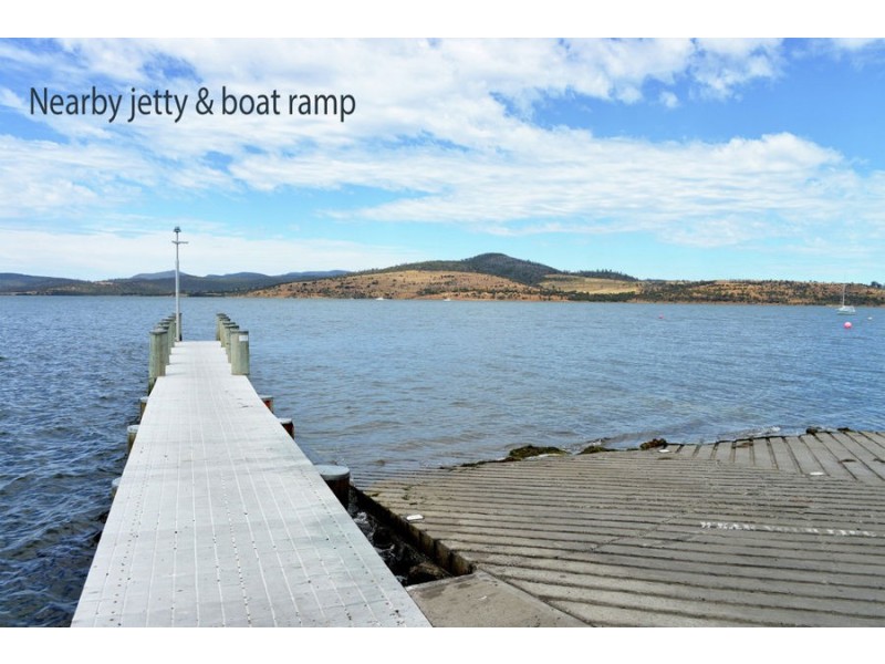 48 Bay Road, Boomer Bay TAS 7177