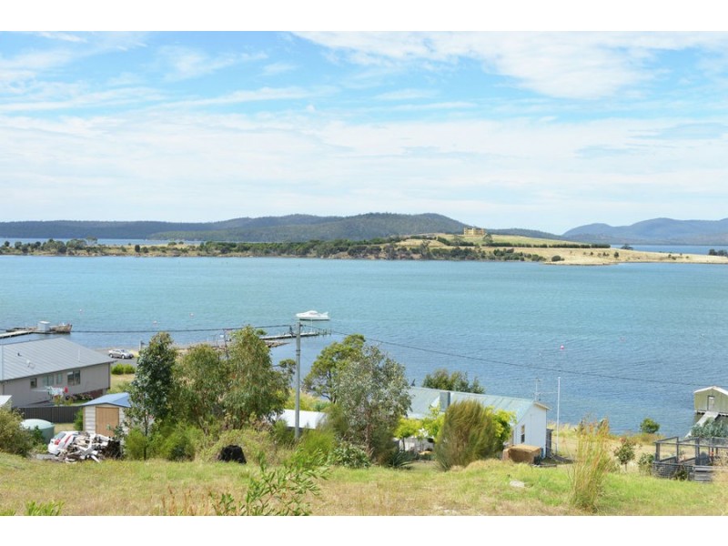 48 Bay Road, Boomer Bay TAS 7177