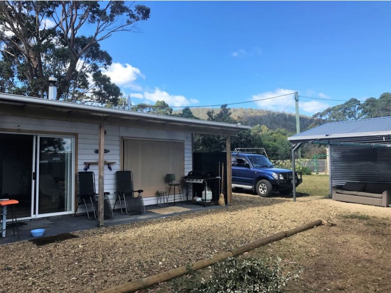 9 Harper Place, White Beach TAS 7184