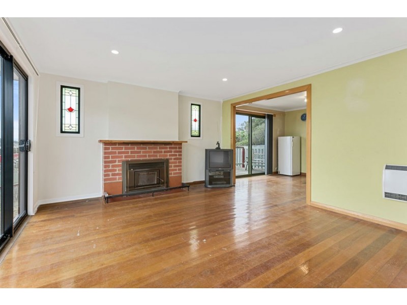 1 Rowan Avenue, Primrose Sands TAS 7173