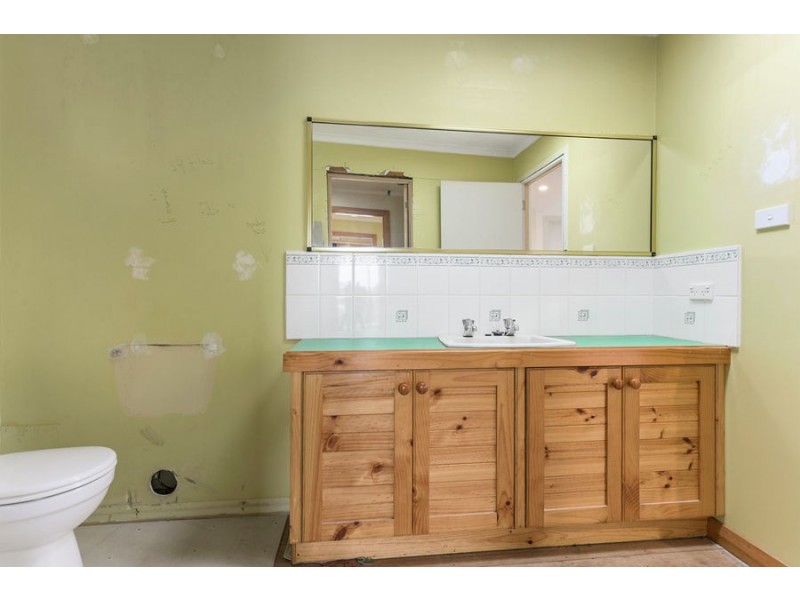 1 Rowan Avenue, Primrose Sands TAS 7173