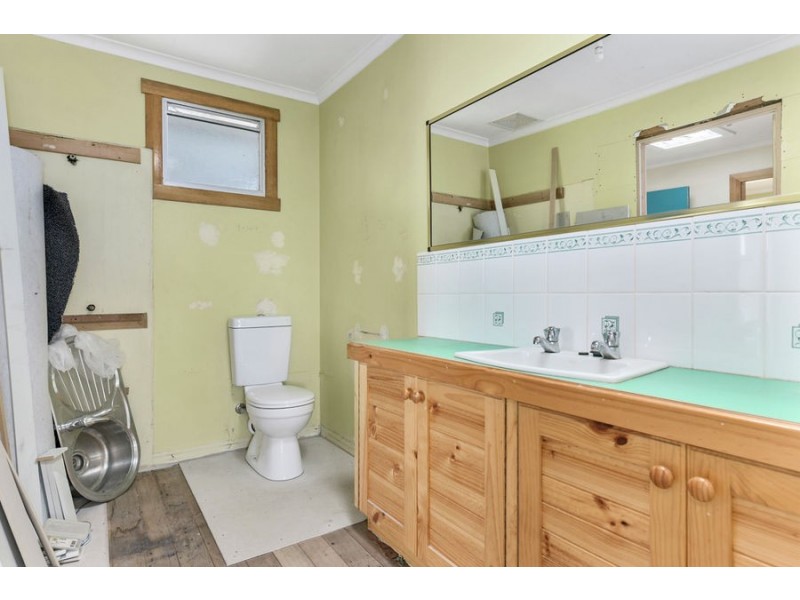 1 Rowan Avenue, Primrose Sands TAS 7173