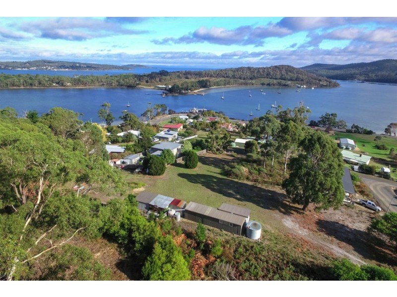 8 Turvey Avenue, Nubeena TAS 7184