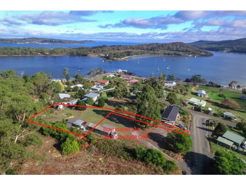 8 Turvey Avenue, Nubeena TAS 7184