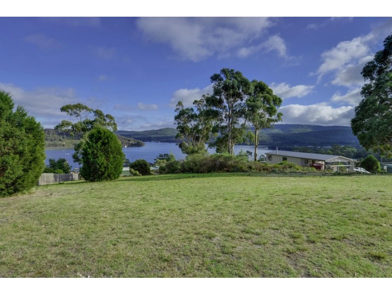 8 Turvey Avenue, Nubeena TAS 7184