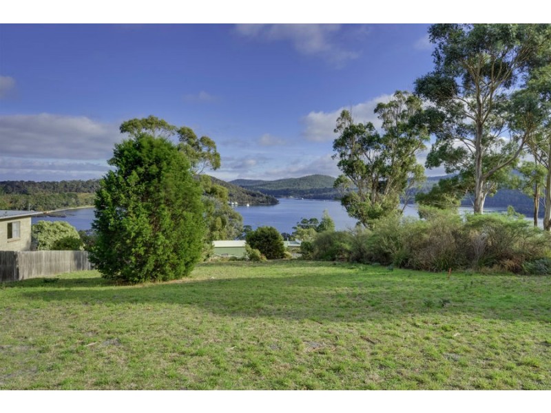 8 Turvey Avenue, Nubeena TAS 7184