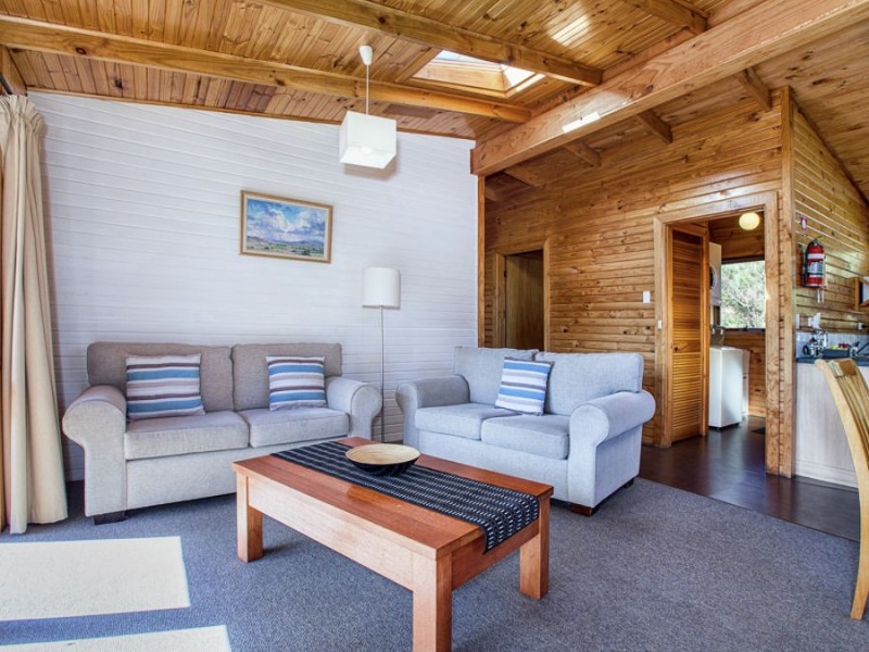 U17 Stewarts Bay Lodge, 6955 Arthur Highway, Port Arthur TAS 7182