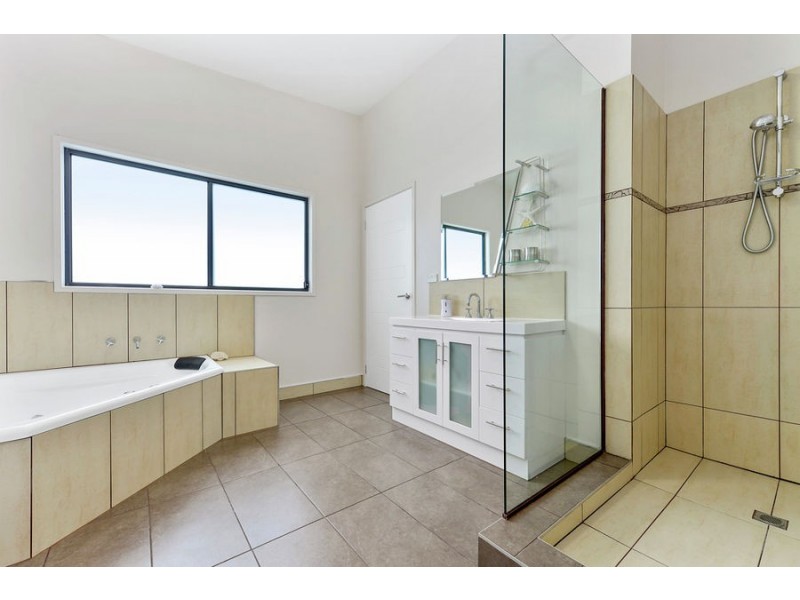 27 Robinia Street, Primrose Sands TAS 7173