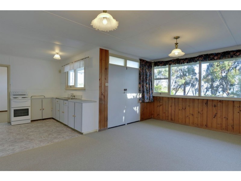 9 Promenade, Dodges Ferry TAS 7173