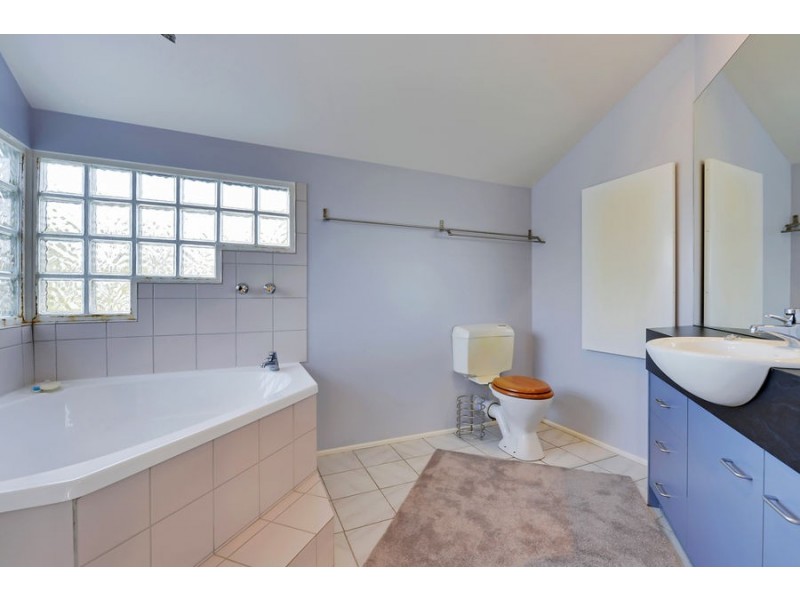 461 Shark Point Road, Penna TAS 7171