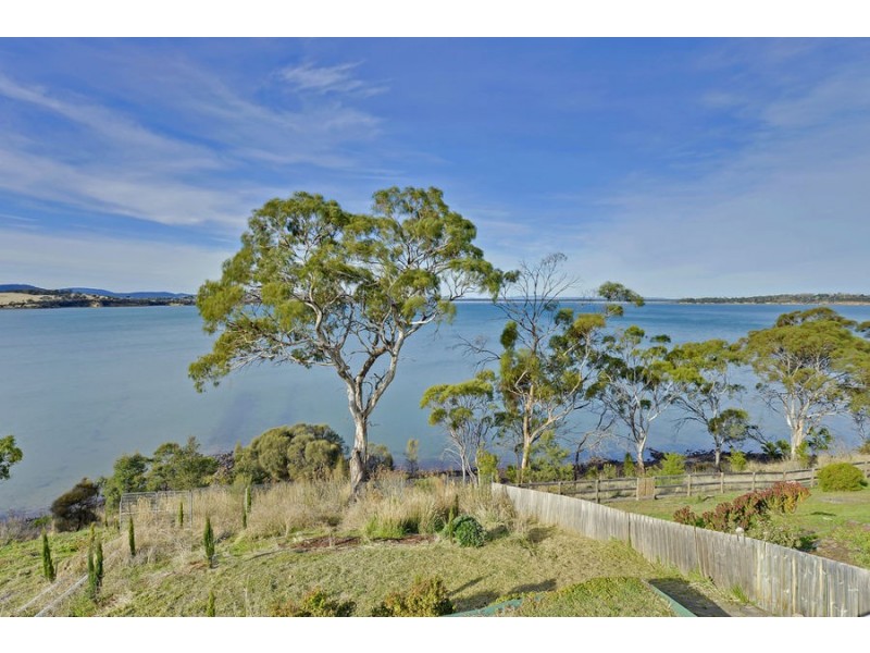 461 Shark Point Road, Penna TAS 7171