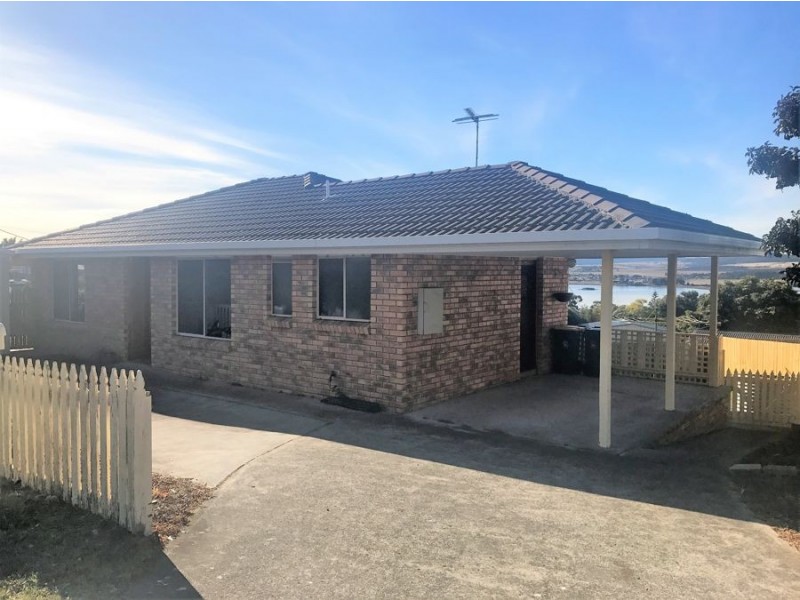 43 First Avenue, Midway Point TAS 7171