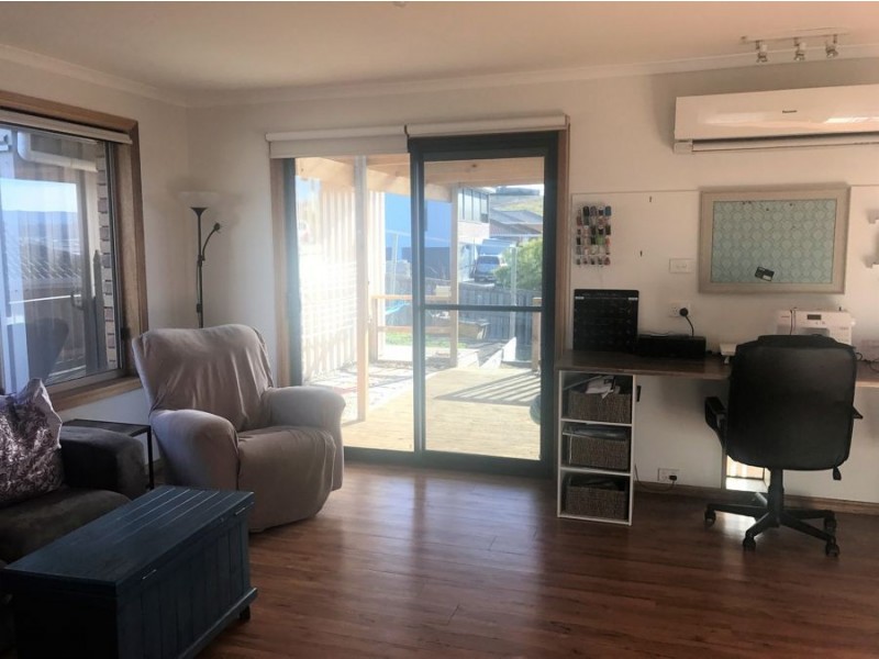 43 First Avenue, Midway Point TAS 7171