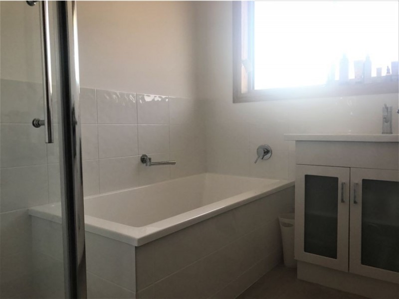 43 First Avenue, Midway Point TAS 7171