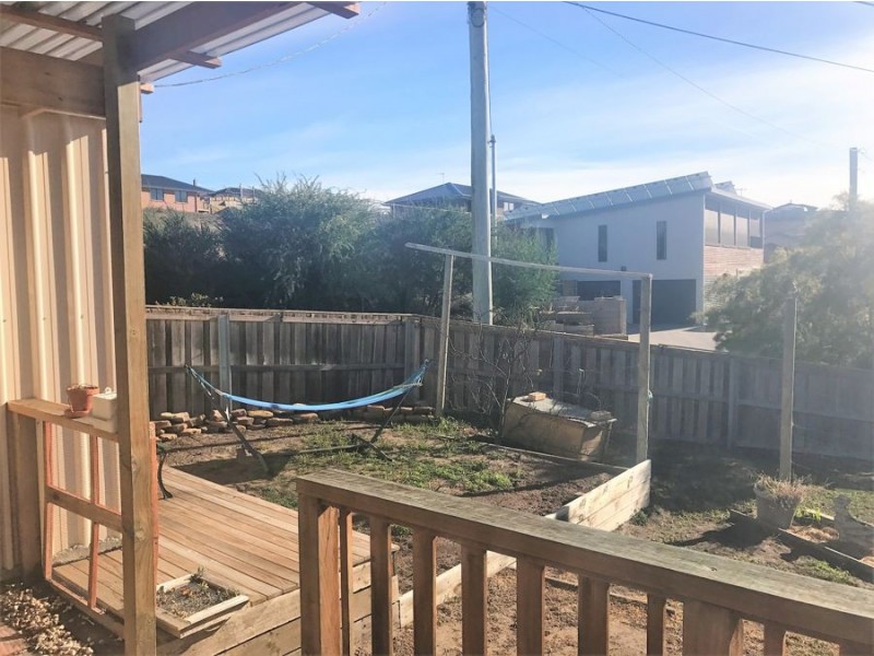 43 First Avenue, Midway Point TAS 7171