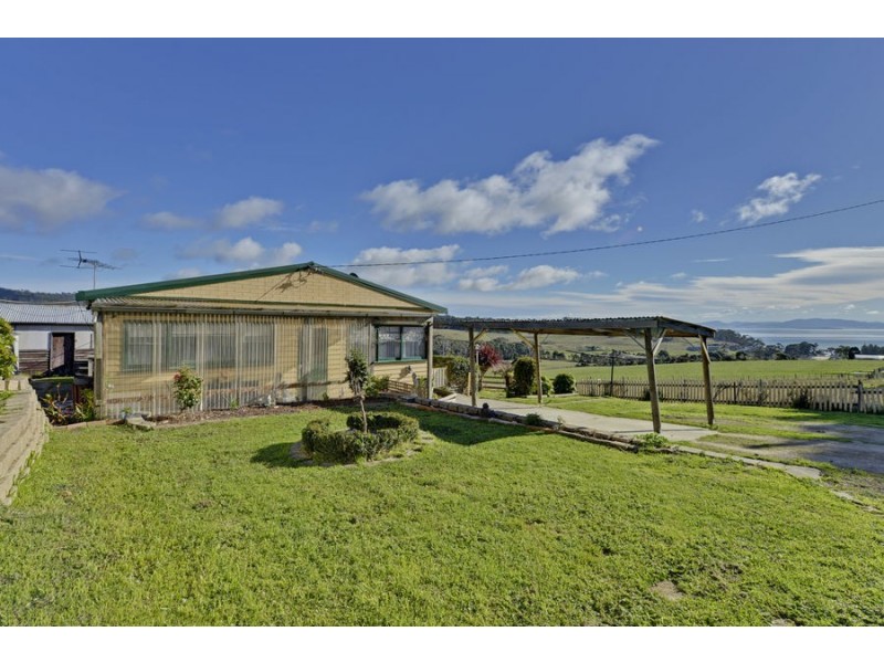 100 Jones Road, Premaydena TAS 7185