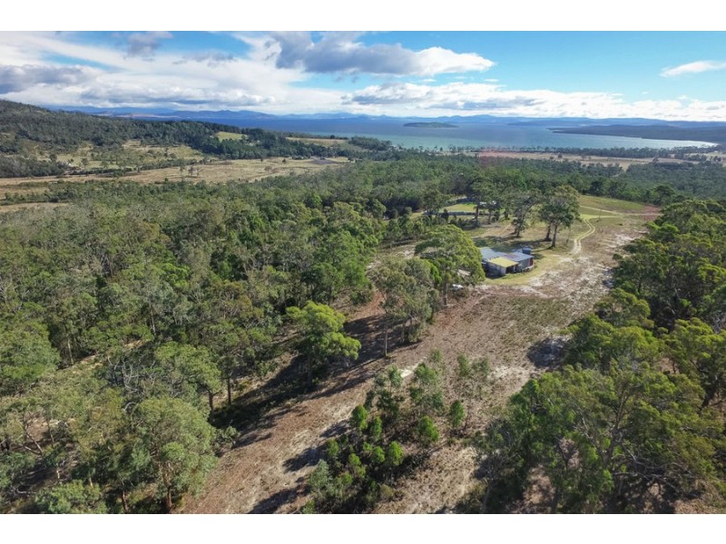 311 Gwandalan Road, Sloping Main TAS 7186