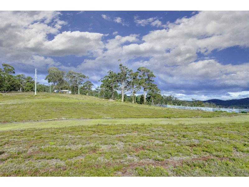 311 Gwandalan Road, Sloping Main TAS 7186