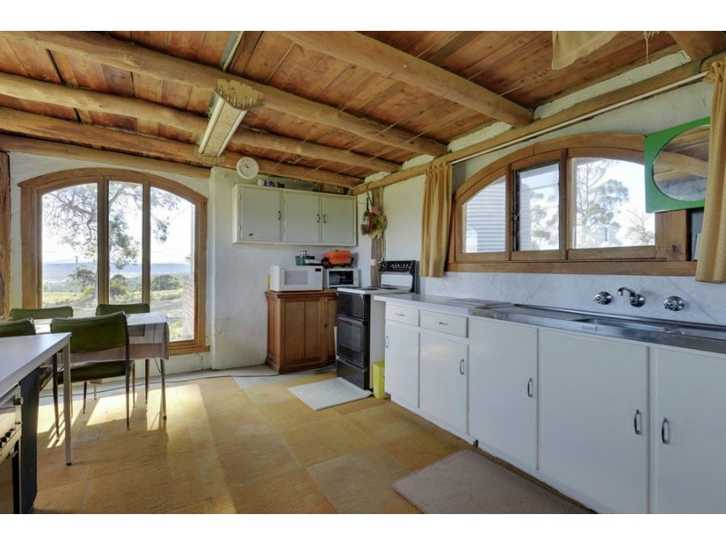 311 Gwandalan Road, Sloping Main TAS 7186