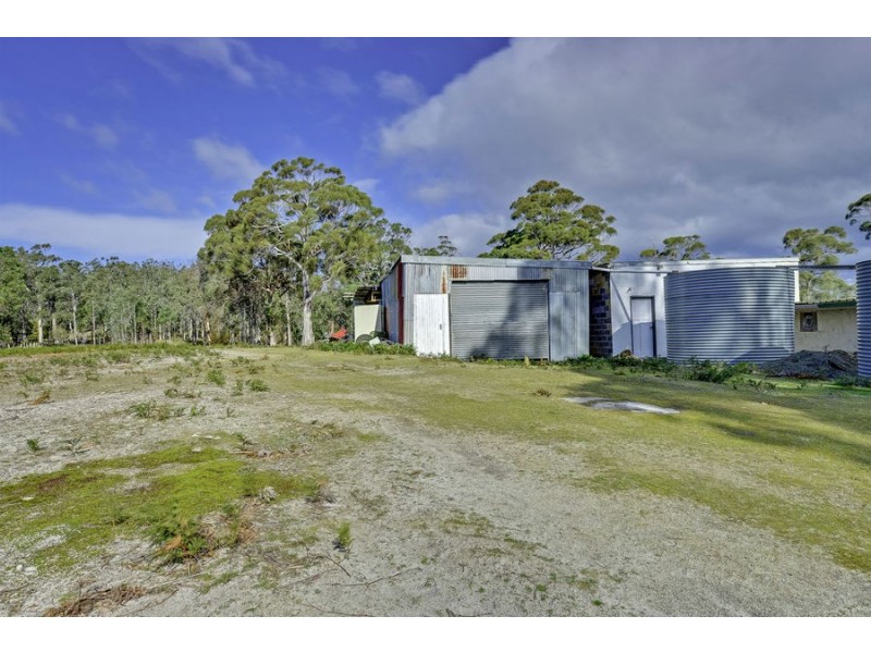 311 Gwandalan Road, Sloping Main TAS 7186