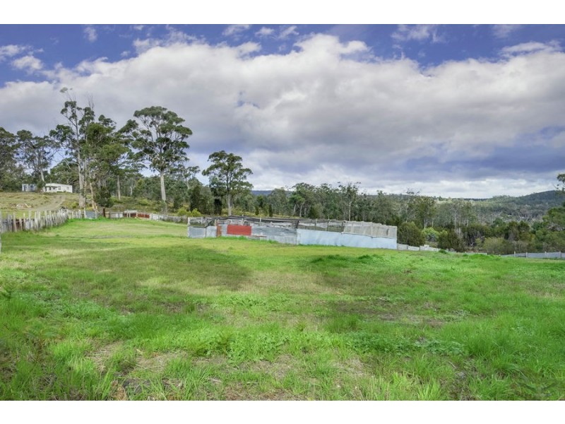 311 Gwandalan Road, Sloping Main TAS 7186
