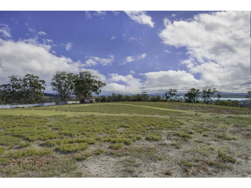 311 Gwandalan Road, Sloping Main TAS 7186