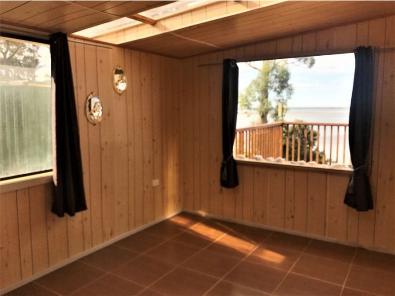 36 Craigs Hill Road, Boomer Bay TAS 7177