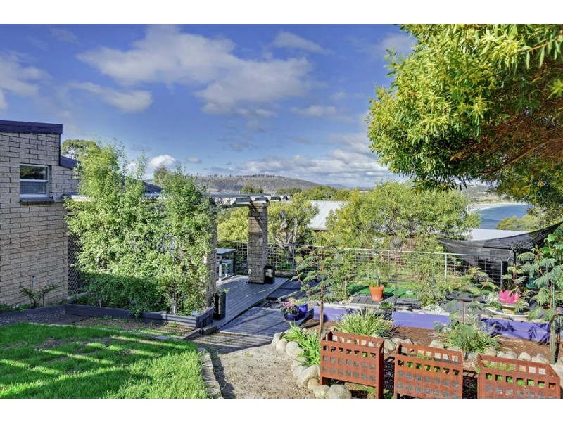 16 Kestrel Street, Primrose Sands TAS 7173