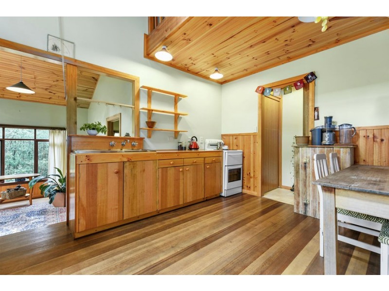 311 Pirates Bay Drive, Eaglehawk Neck TAS 7179