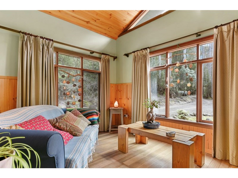 311 Pirates Bay Drive, Eaglehawk Neck TAS 7179