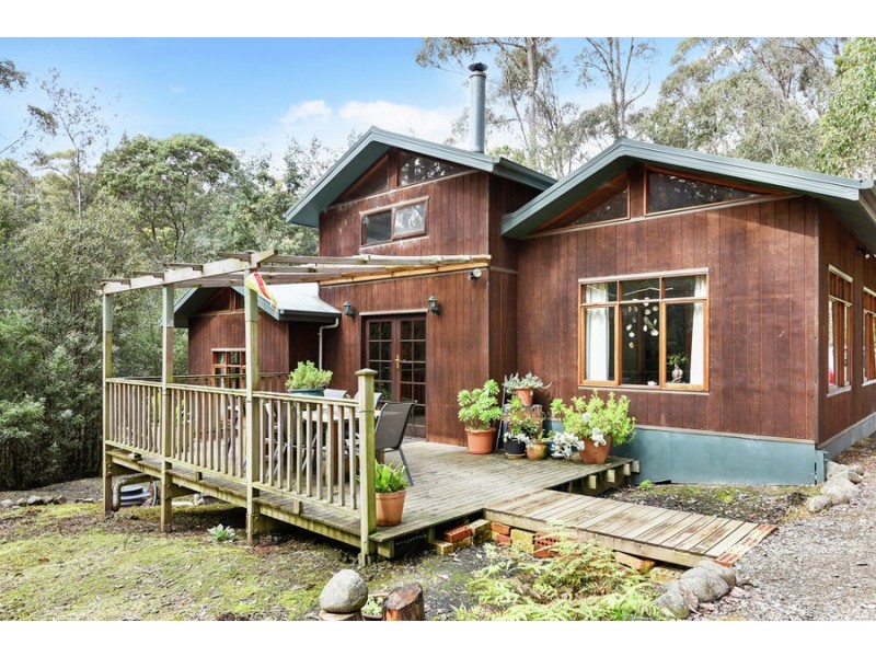 311 Pirates Bay Drive, Eaglehawk Neck TAS 7179