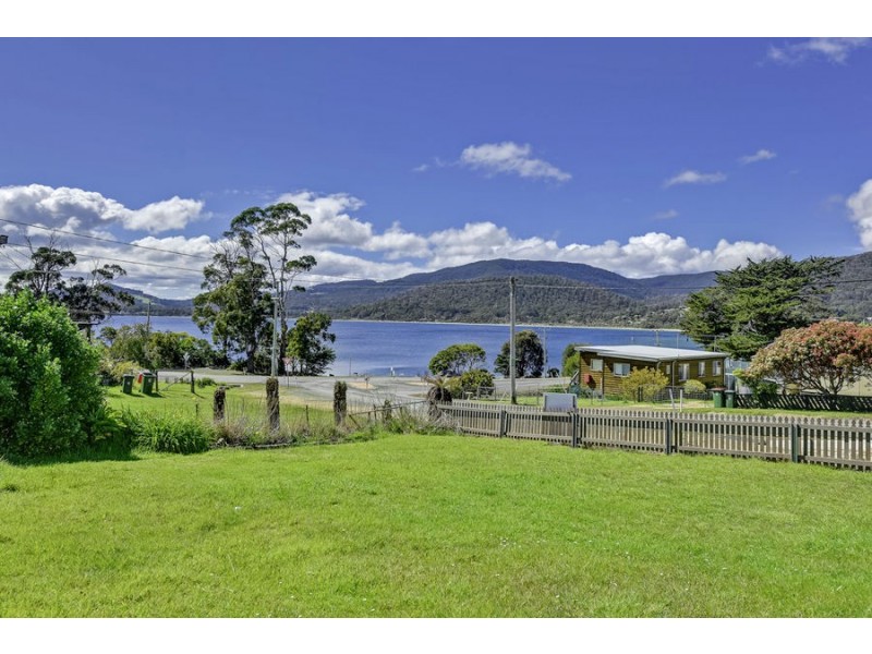 6 Noyes Road, White Beach TAS 7184