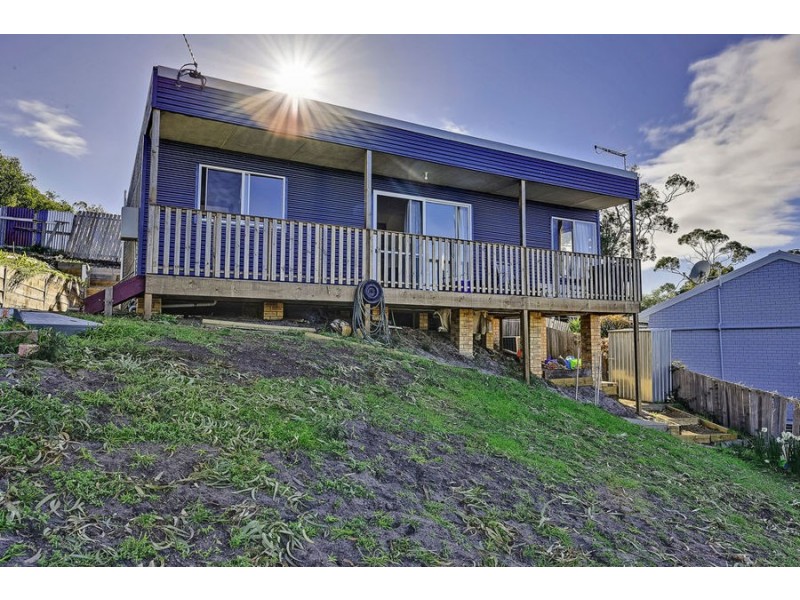 9 Broom Street, Primrose Sands TAS 7173