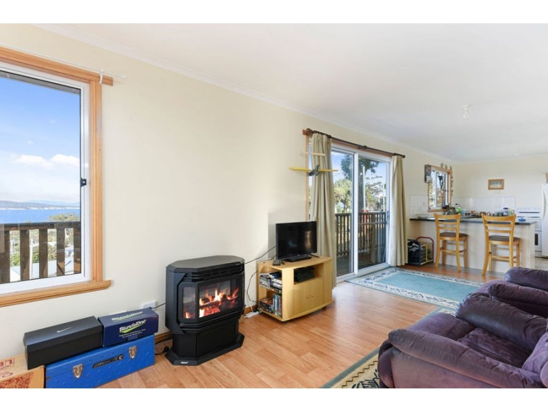 9 Broom Street, Primrose Sands TAS 7173