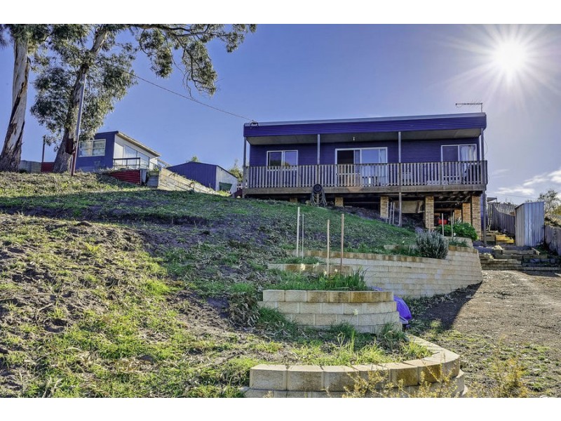 9 Broom Street, Primrose Sands TAS 7173