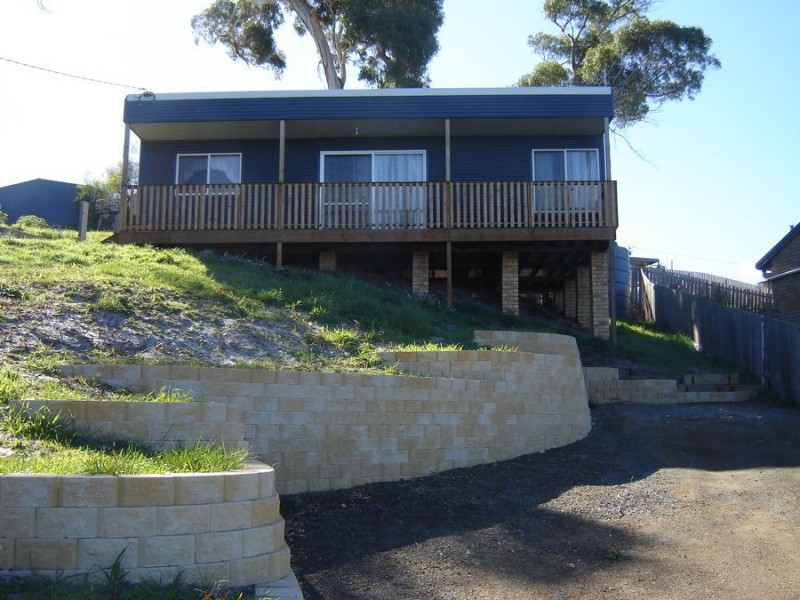 9 Broom Street, Primrose Sands TAS 7173