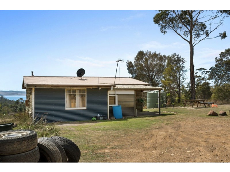 110 Happy Valley Road, Spring Beach TAS 7190